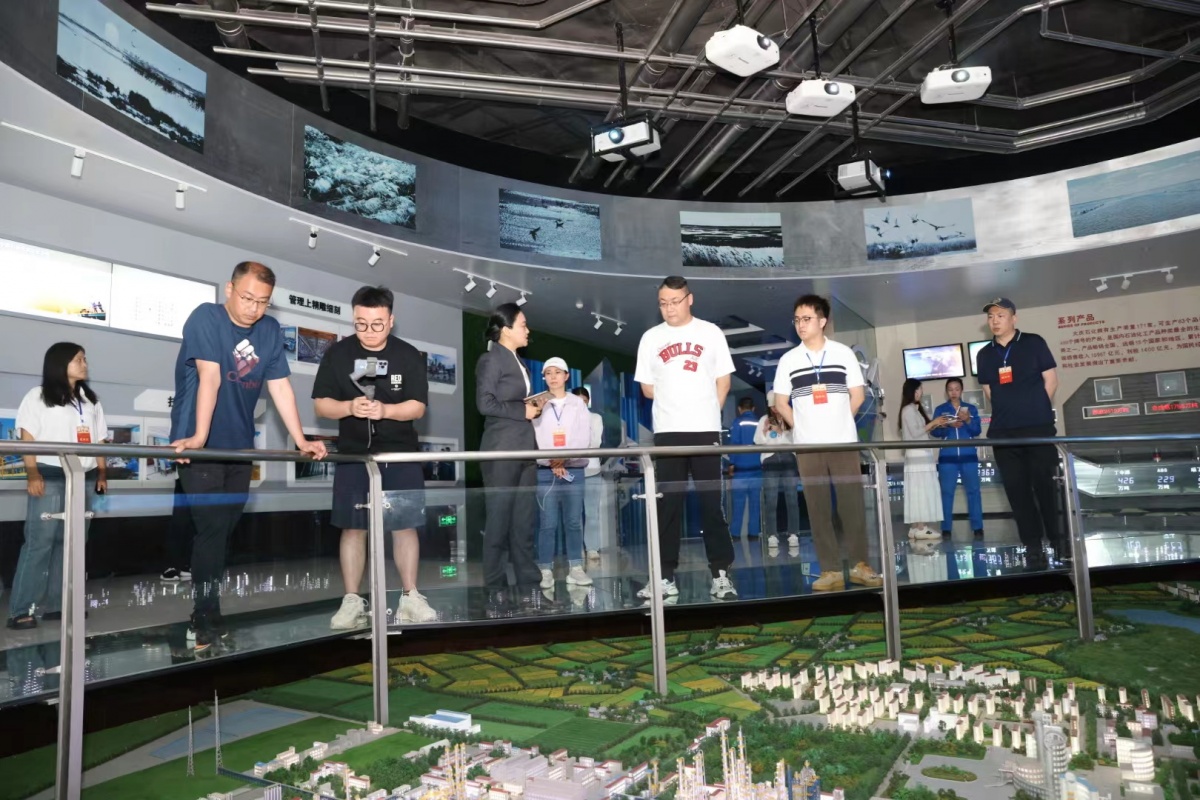 2024全国重点网络媒体龙江行 中国石油大庆石化土壤污染源头防控守卫“绿水蓝天”(图3)